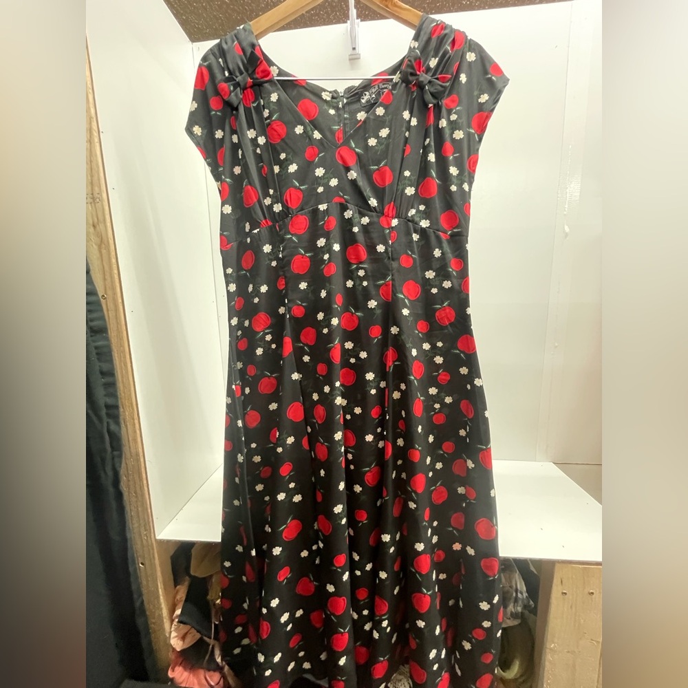 Hell Bunny Vixen Black Midi Dress with Red Apple & White Floral Dot Print - Picture 2 of 4